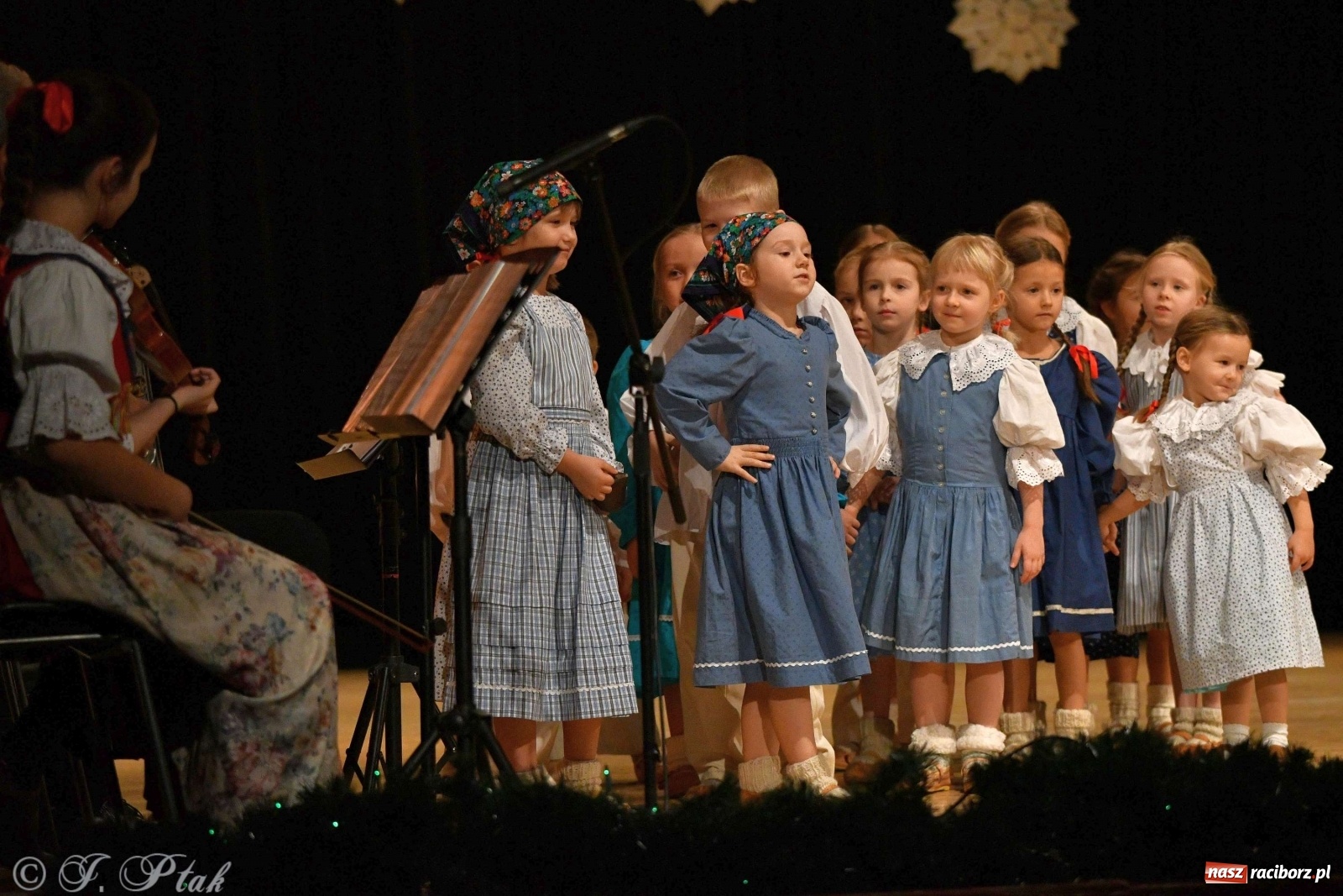 Zdjęcie w galerii na portalu naszraciborz.pl: Koncert świąteczny raciborskiej Strzechy i gości [FOTO]  wiadomości z regionu