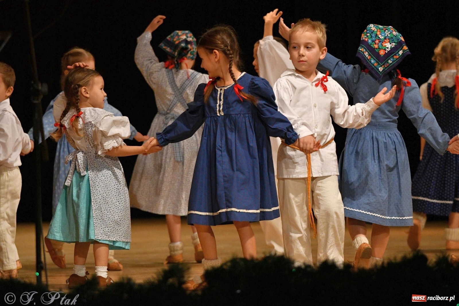 Zdjęcie w galerii na portalu naszraciborz.pl: Koncert świąteczny raciborskiej Strzechy i gości [FOTO]  wiadomości z regionu