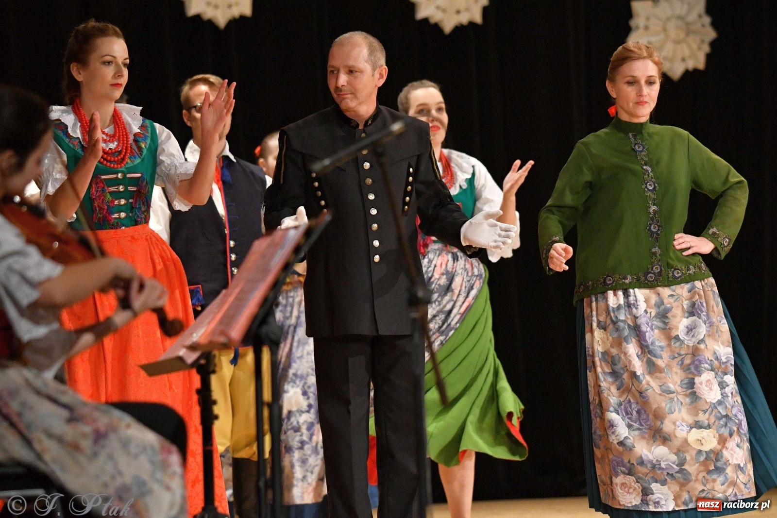 Zdjęcie w galerii na portalu naszraciborz.pl: Koncert świąteczny raciborskiej Strzechy i gości [FOTO]  wiadomości z regionu