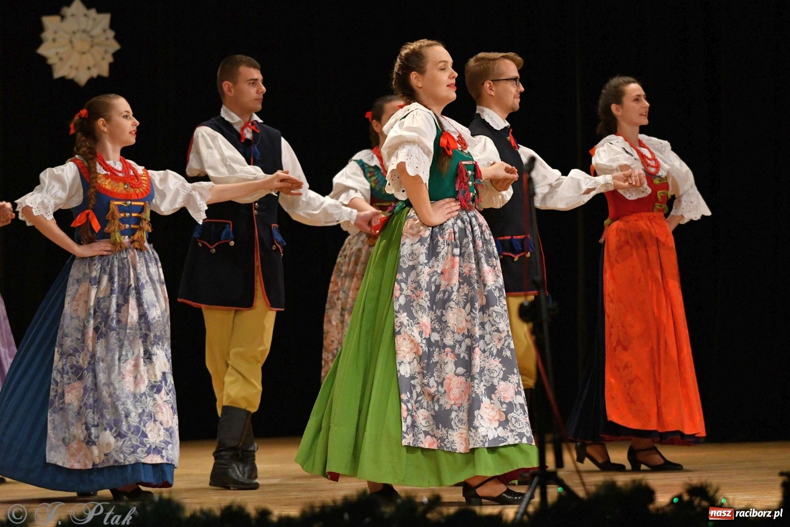 Zdjęcie w galerii na portalu naszraciborz.pl: Koncert świąteczny raciborskiej Strzechy i gości [FOTO]  wiadomości z regionu
