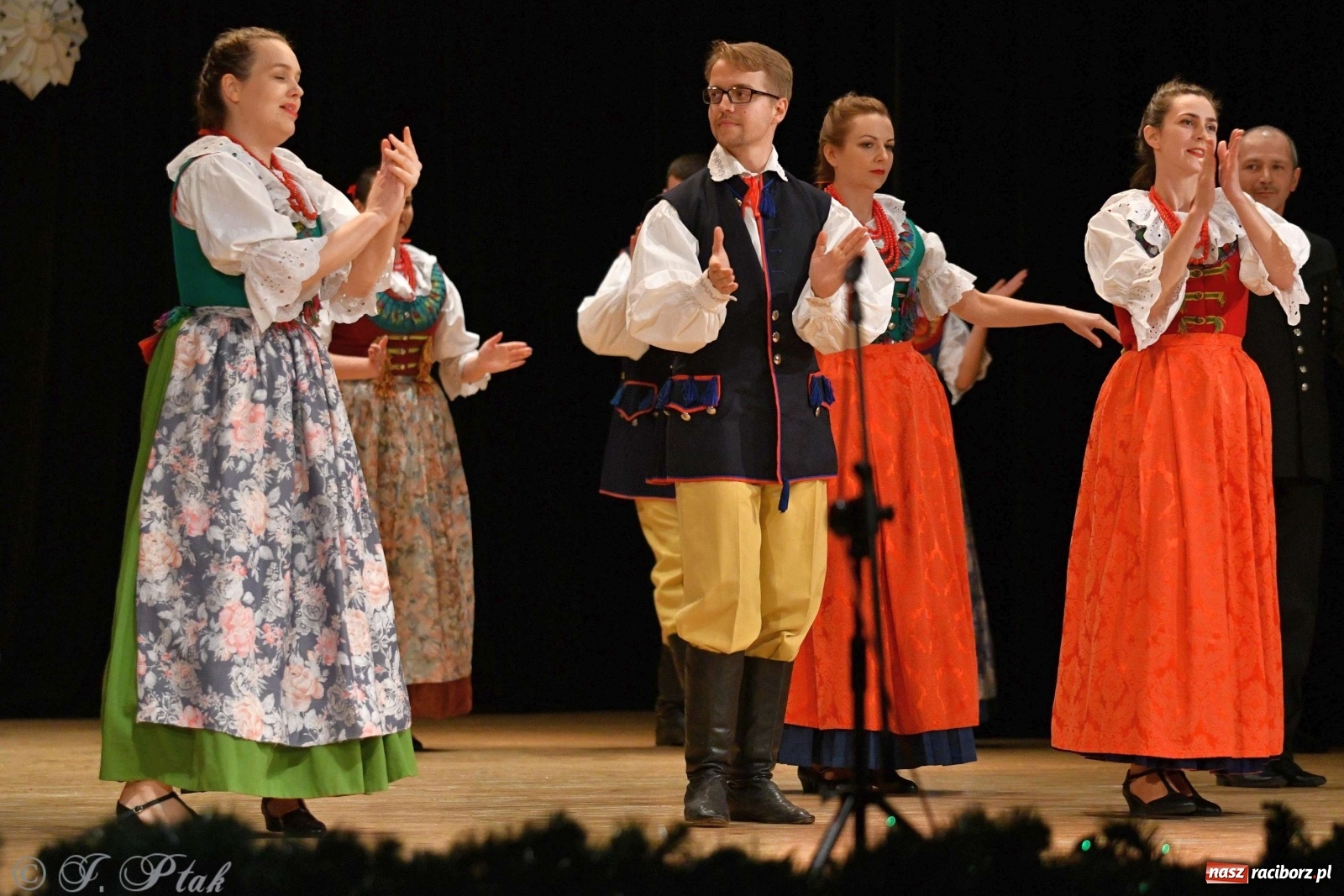 Zdjęcie w galerii na portalu naszraciborz.pl: Koncert świąteczny raciborskiej Strzechy i gości [FOTO]  wiadomości z regionu