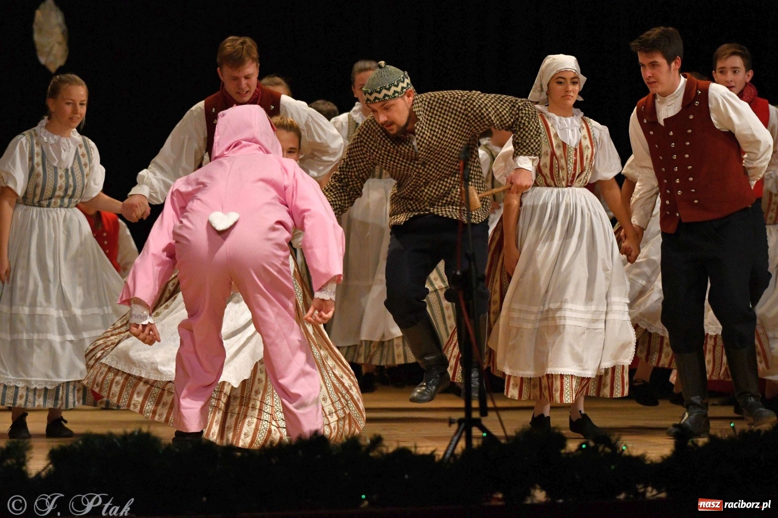 Zdjęcie w galerii na portalu naszraciborz.pl: Koncert świąteczny raciborskiej Strzechy i gości [FOTO]  wiadomości z regionu