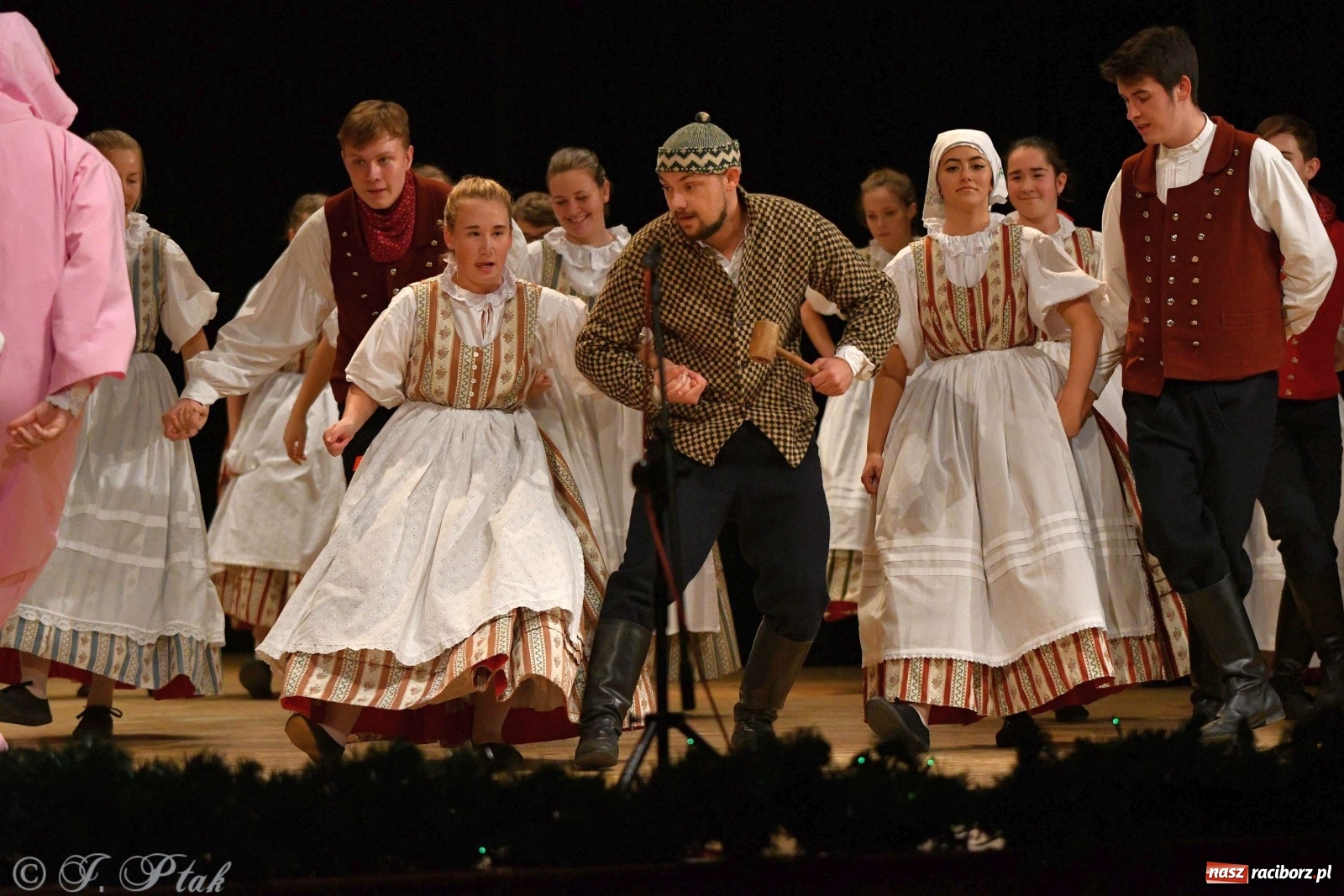 Zdjęcie w galerii na portalu naszraciborz.pl: Koncert świąteczny raciborskiej Strzechy i gości [FOTO]  wiadomości z regionu
