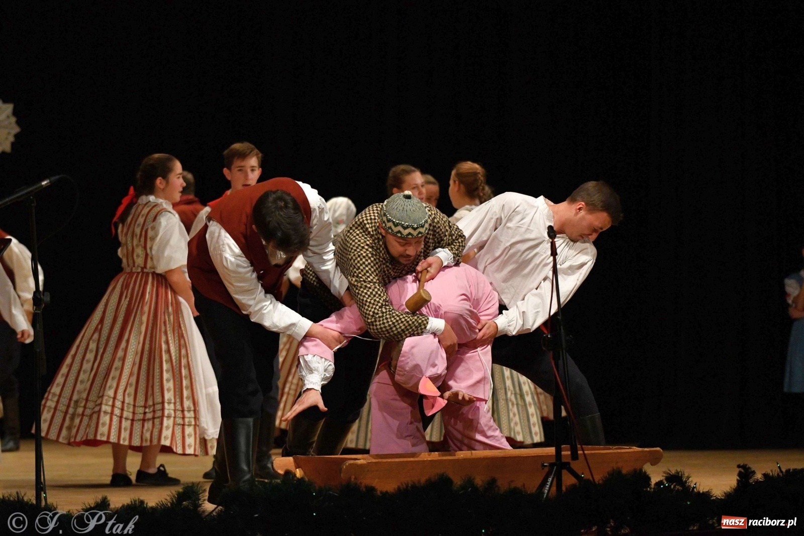 Zdjęcie w galerii na portalu naszraciborz.pl: Koncert świąteczny raciborskiej Strzechy i gości [FOTO]  wiadomości z regionu
