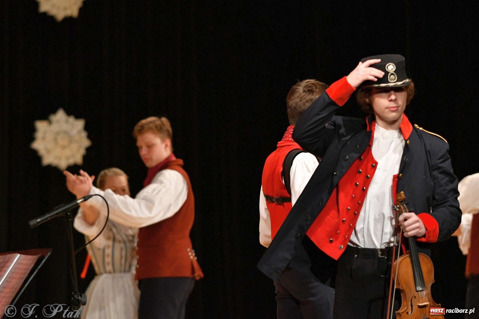 Zdjęcie w galerii na portalu naszraciborz.pl: Koncert świąteczny raciborskiej Strzechy i gości [FOTO]  wiadomości z regionu