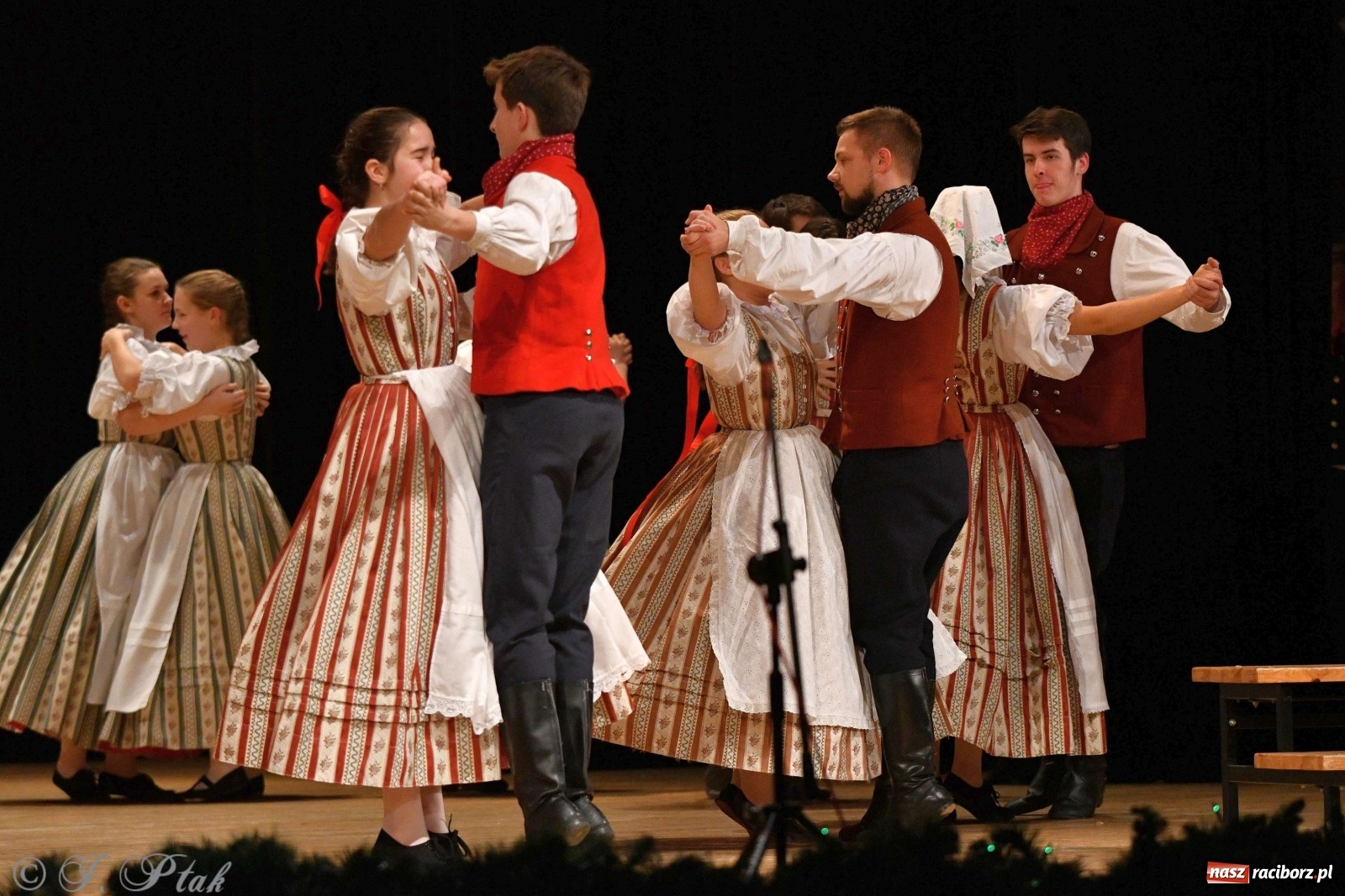 Zdjęcie w galerii na portalu naszraciborz.pl: Koncert świąteczny raciborskiej Strzechy i gości [FOTO]  wiadomości z regionu