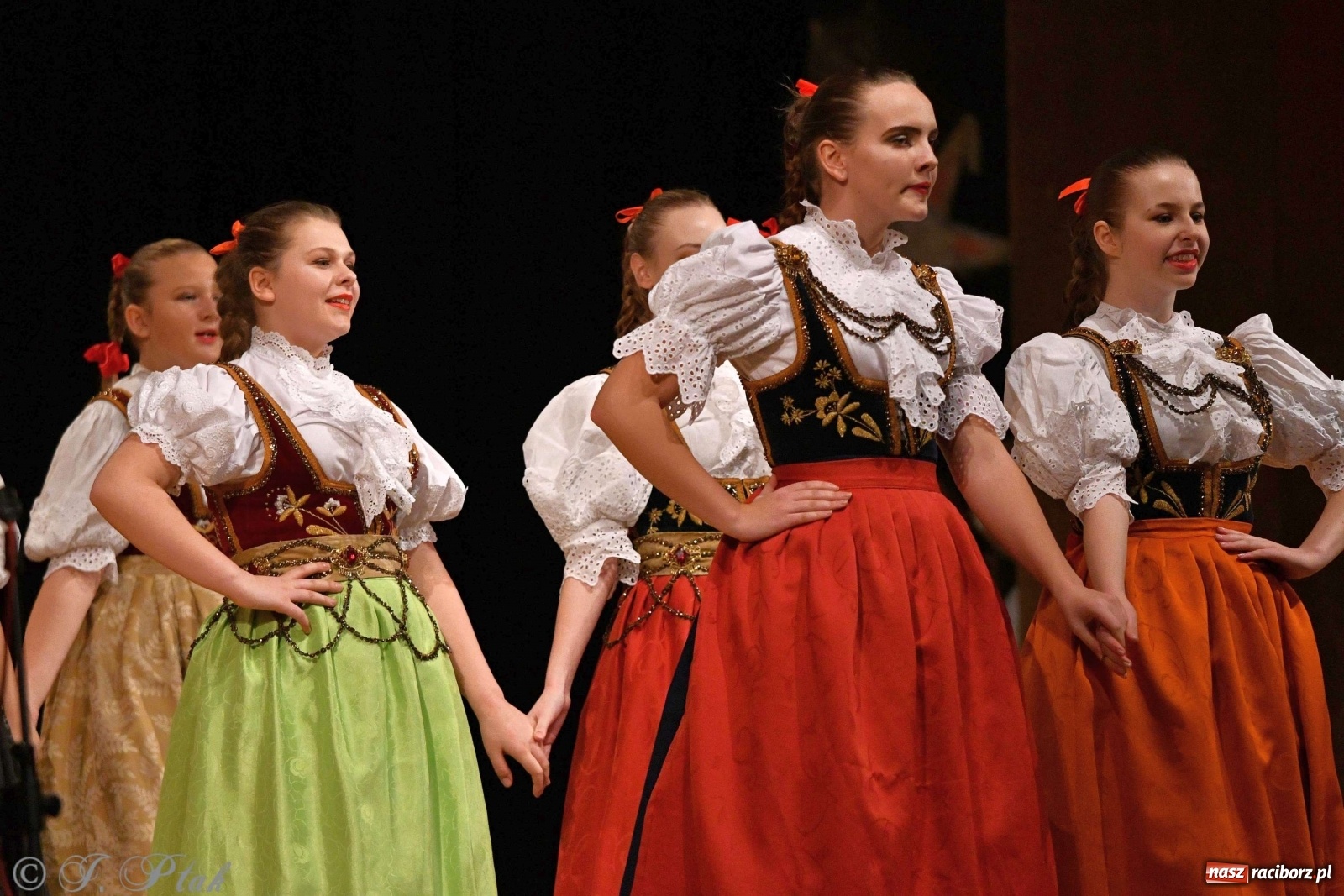 Zdjęcie w galerii na portalu naszraciborz.pl: Koncert świąteczny raciborskiej Strzechy i gości [FOTO]  wiadomości z regionu