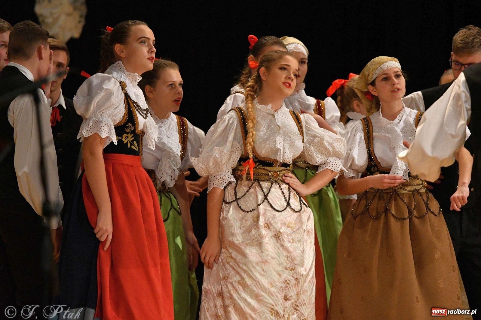 Zdjęcie w galerii na portalu naszraciborz.pl: Koncert świąteczny raciborskiej Strzechy i gości [FOTO]  wiadomości z regionu