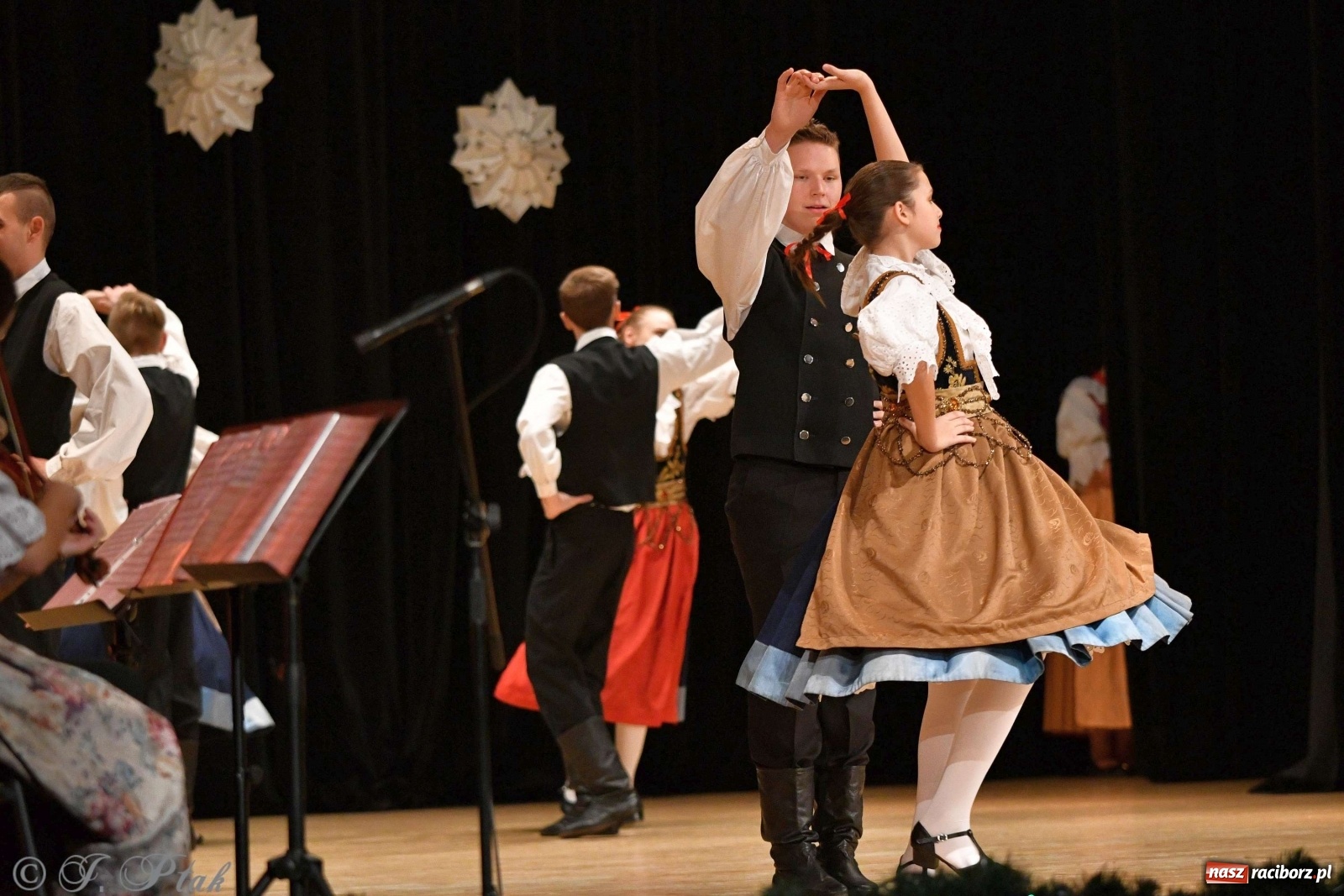 Zdjęcie w galerii na portalu naszraciborz.pl: Koncert świąteczny raciborskiej Strzechy i gości [FOTO]  wiadomości z regionu