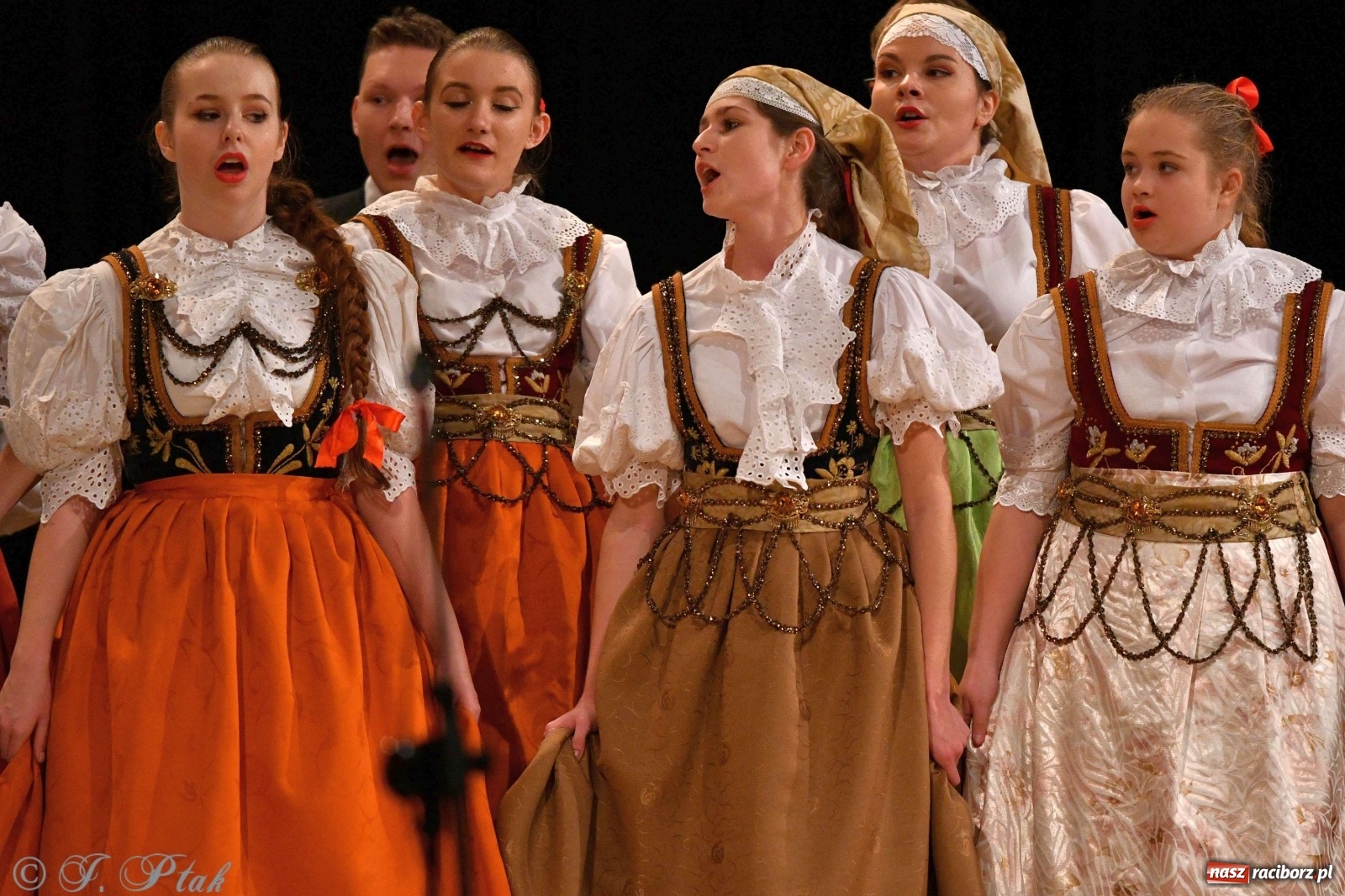 Zdjęcie w galerii na portalu naszraciborz.pl: Koncert świąteczny raciborskiej Strzechy i gości [FOTO]  wiadomości z regionu