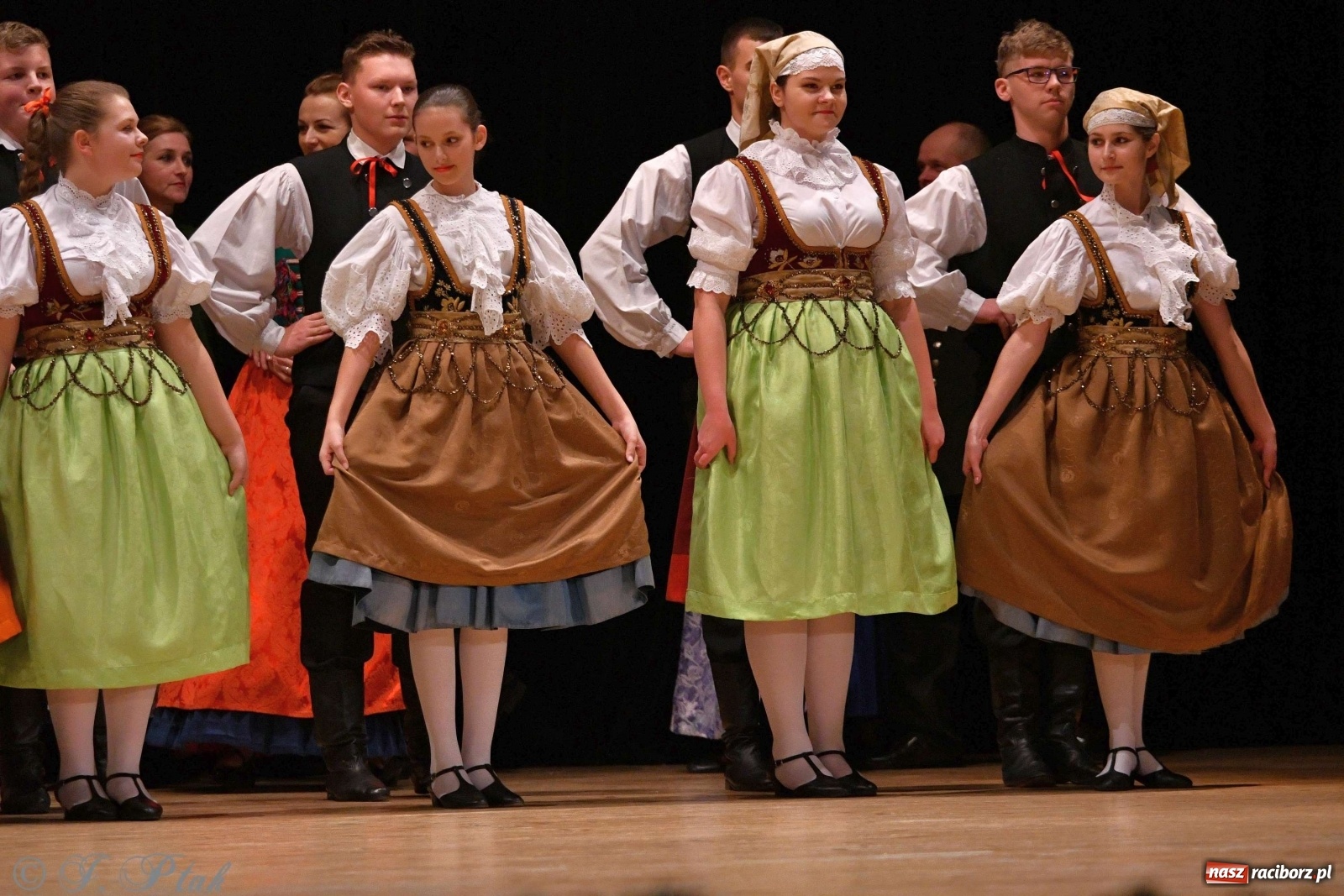 Zdjęcie w galerii na portalu naszraciborz.pl: Koncert świąteczny raciborskiej Strzechy i gości [FOTO]  wiadomości z regionu