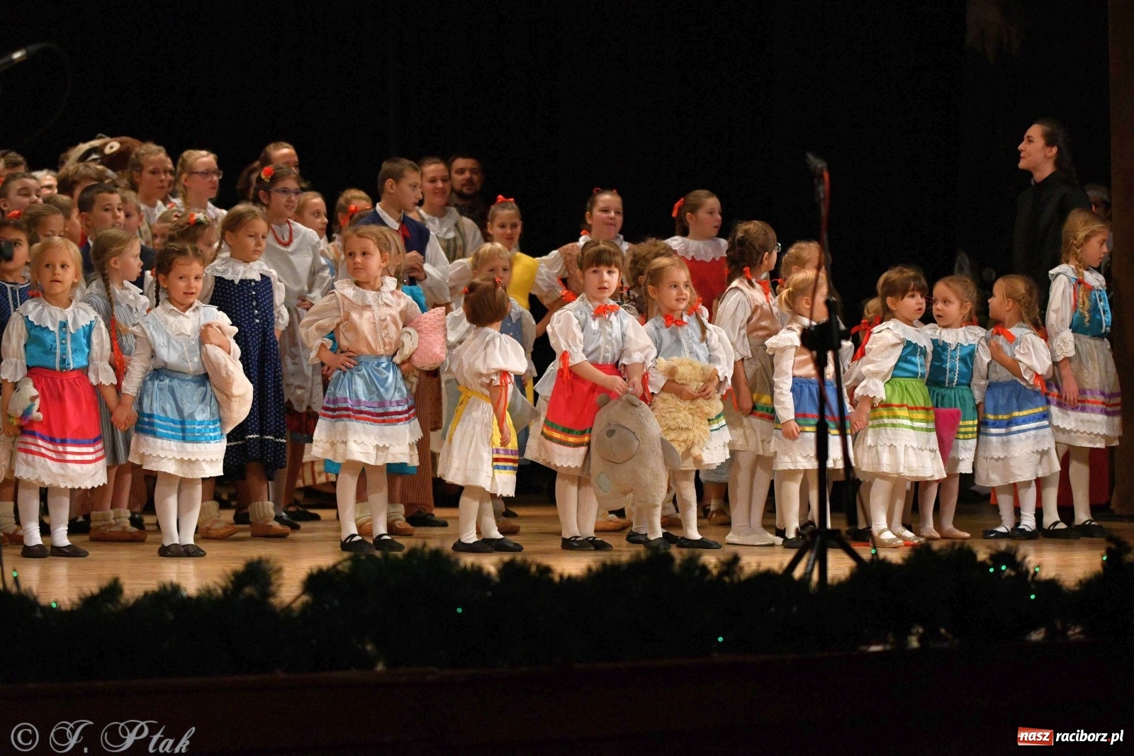 Zdjęcie w galerii na portalu naszraciborz.pl: Koncert świąteczny raciborskiej Strzechy i gości [FOTO]  wiadomości z regionu