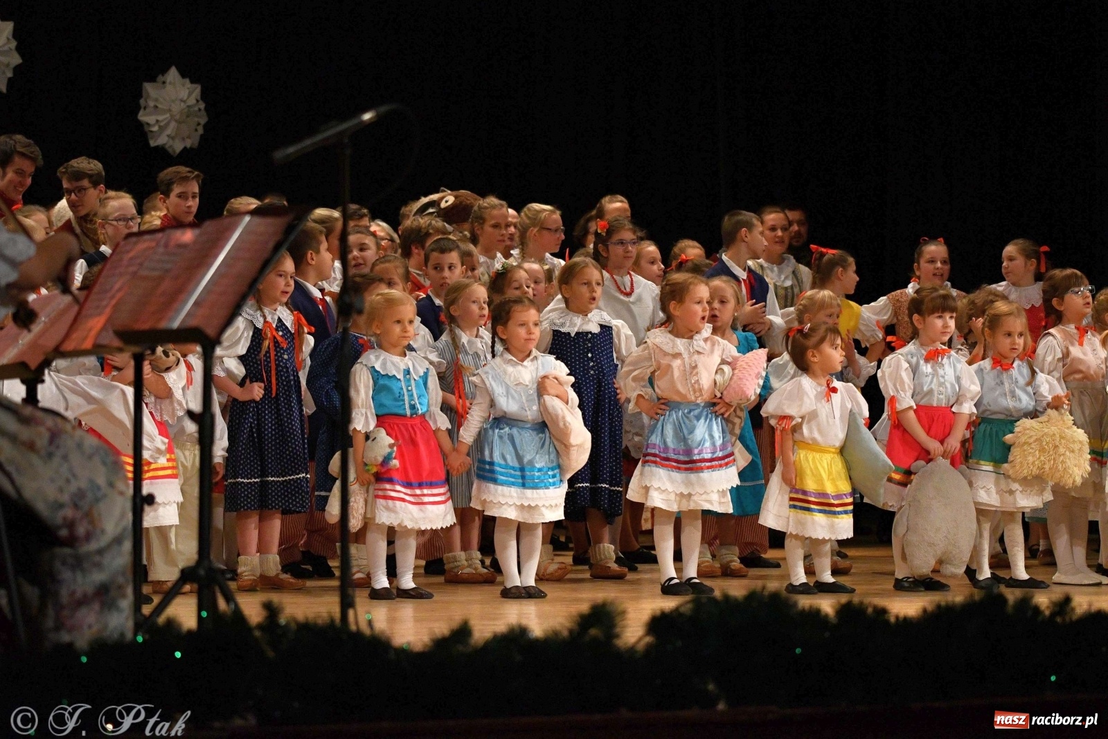 Zdjęcie w galerii na portalu naszraciborz.pl: Koncert świąteczny raciborskiej Strzechy i gości [FOTO]  wiadomości z regionu