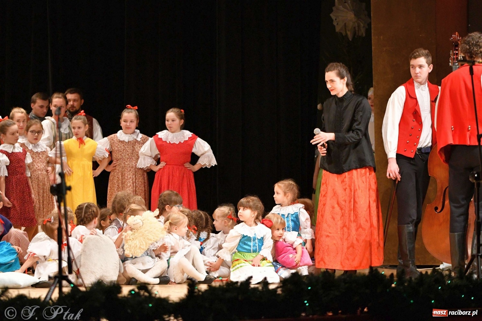Zdjęcie w galerii na portalu naszraciborz.pl: Koncert świąteczny raciborskiej Strzechy i gości [FOTO]  wiadomości z regionu