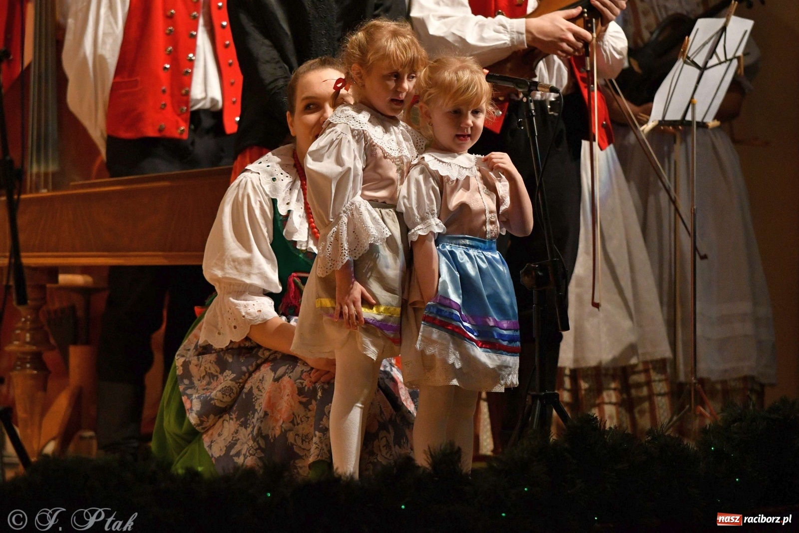 Zdjęcie w galerii na portalu naszraciborz.pl: Koncert świąteczny raciborskiej Strzechy i gości [FOTO]  wiadomości z regionu