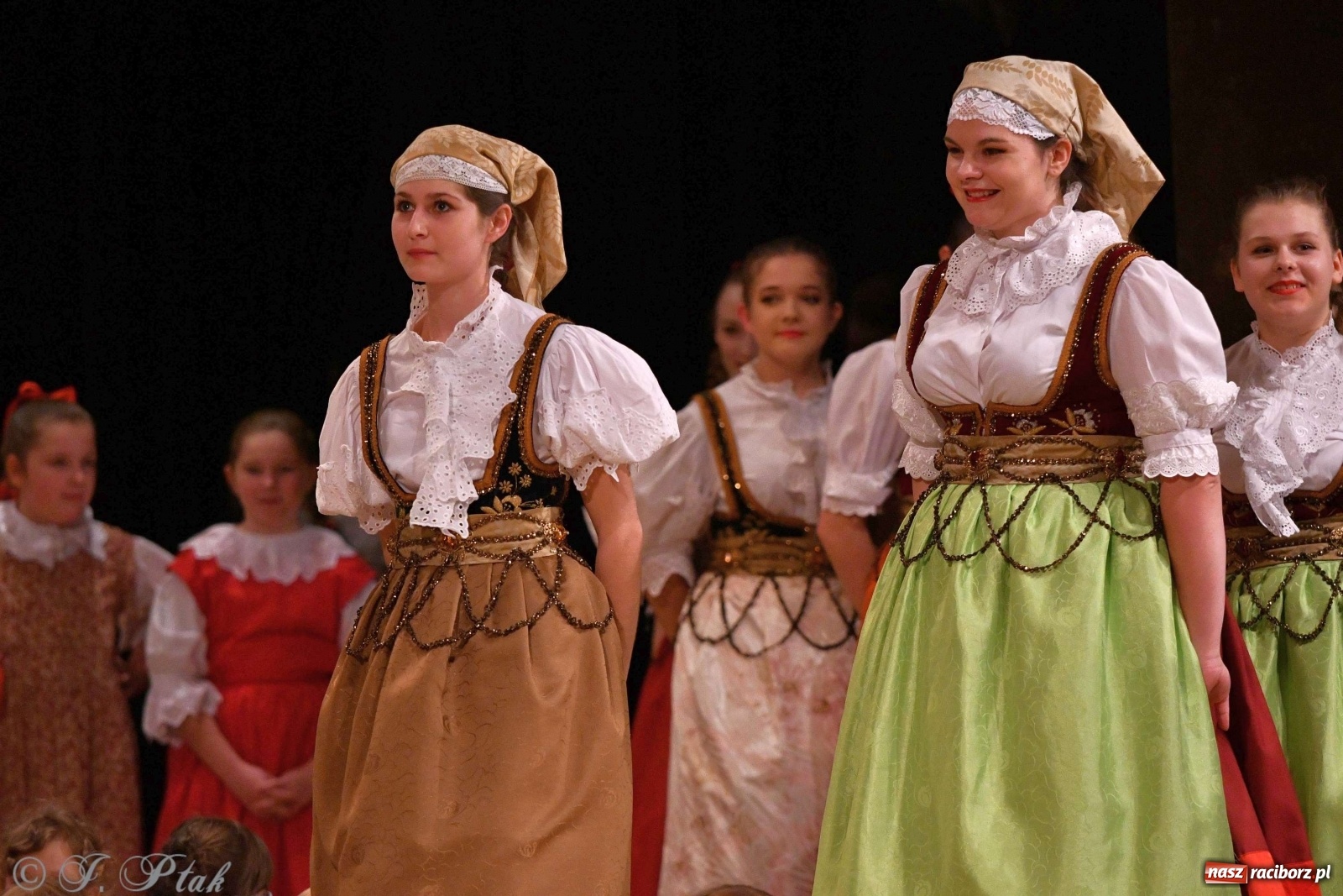 Zdjęcie w galerii na portalu naszraciborz.pl: Koncert świąteczny raciborskiej Strzechy i gości [FOTO]  wiadomości z regionu