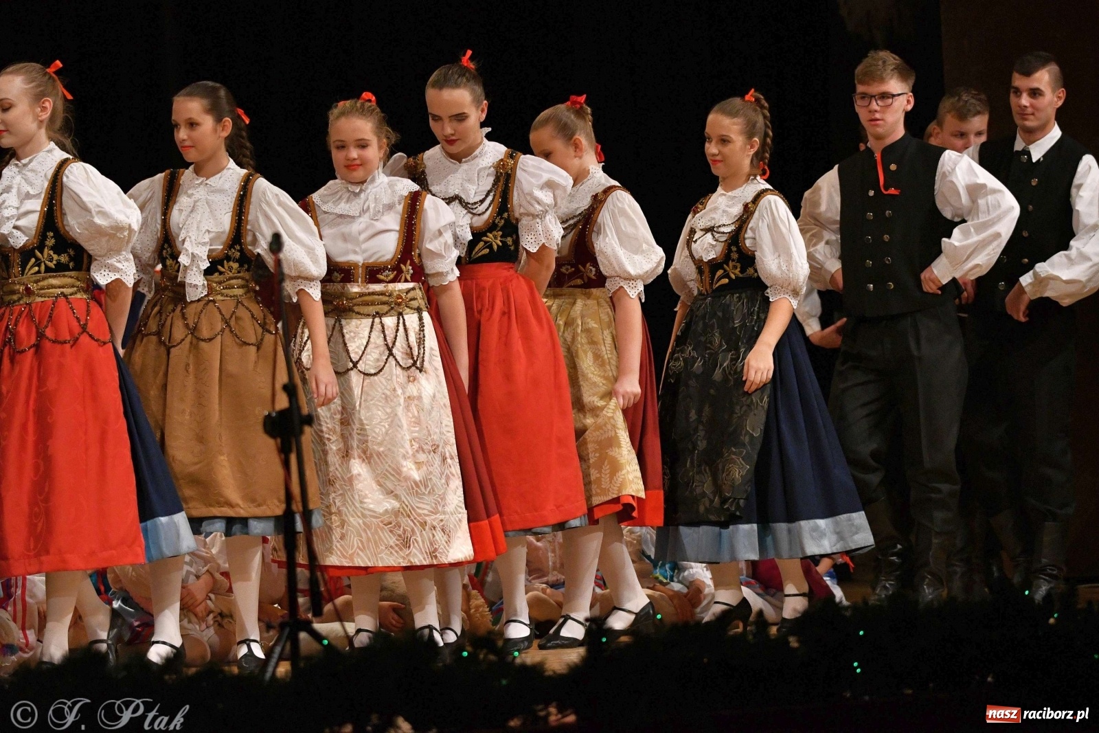 Zdjęcie w galerii na portalu naszraciborz.pl: Koncert świąteczny raciborskiej Strzechy i gości [FOTO]  wiadomości z regionu
