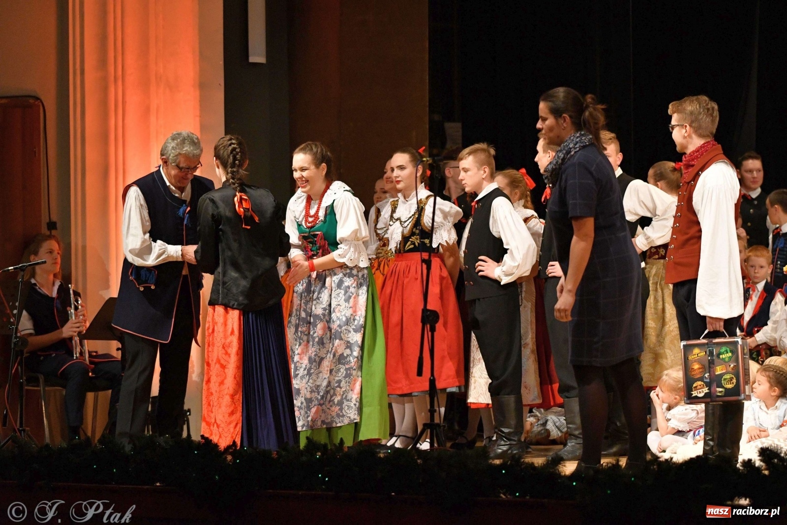 Zdjęcie w galerii na portalu naszraciborz.pl: Koncert świąteczny raciborskiej Strzechy i gości [FOTO]  wiadomości z regionu