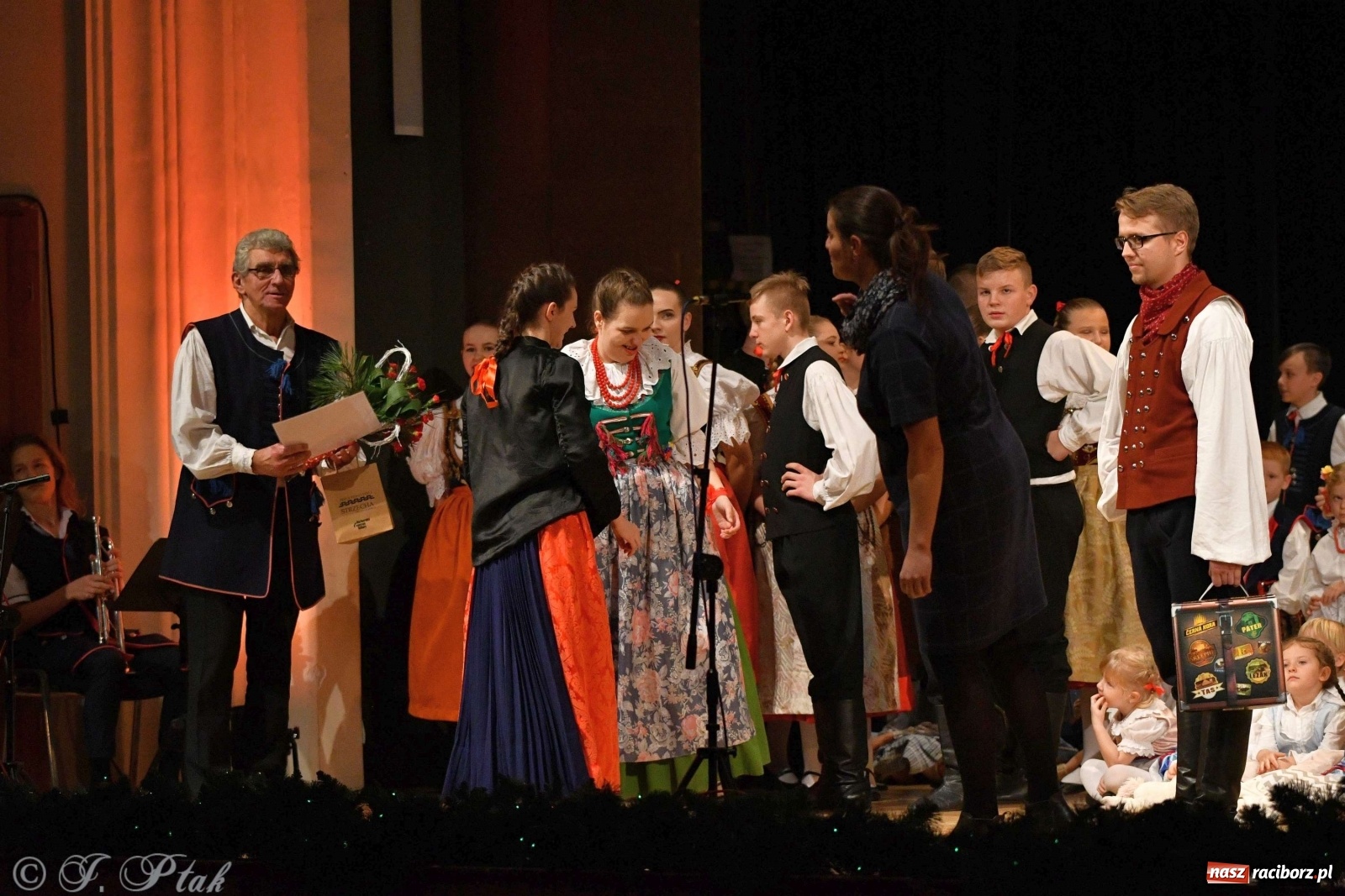 Zdjęcie w galerii na portalu naszraciborz.pl: Koncert świąteczny raciborskiej Strzechy i gości [FOTO]  wiadomości z regionu