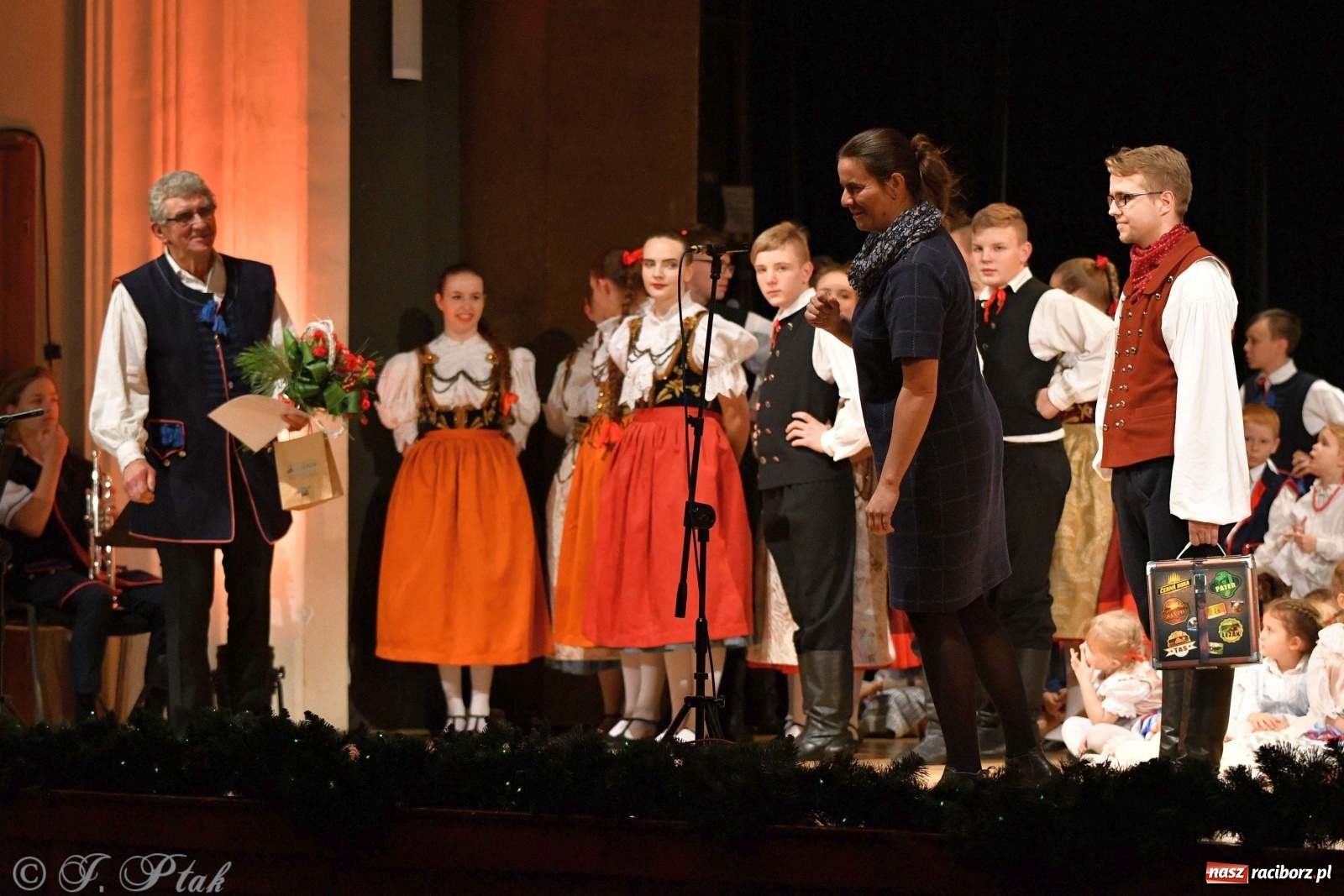 Zdjęcie w galerii na portalu naszraciborz.pl: Koncert świąteczny raciborskiej Strzechy i gości [FOTO]  wiadomości z regionu