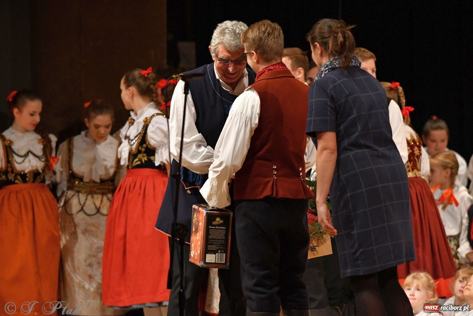 Zdjęcie w galerii na portalu naszraciborz.pl: Koncert świąteczny raciborskiej Strzechy i gości [FOTO]  wiadomości z regionu