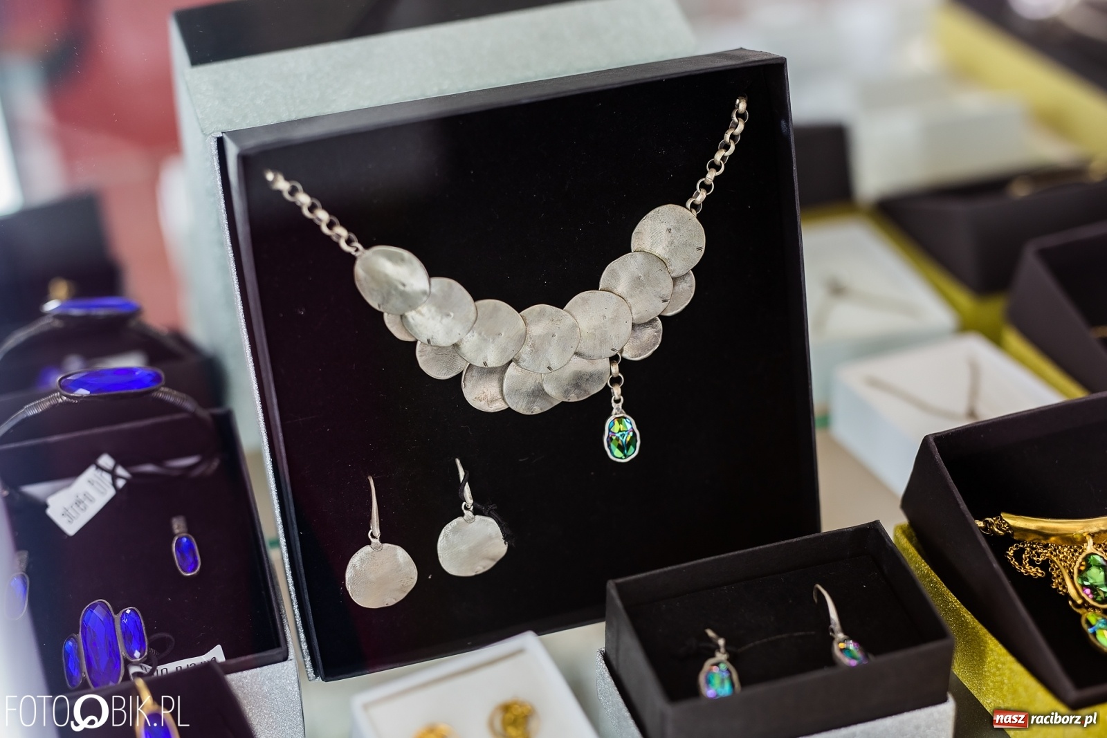 Zdjęcie w galerii na portalu naszraciborz.pl: Strefa Biżu- raj dla wyjątkowych kobiet wiadomości z regionu