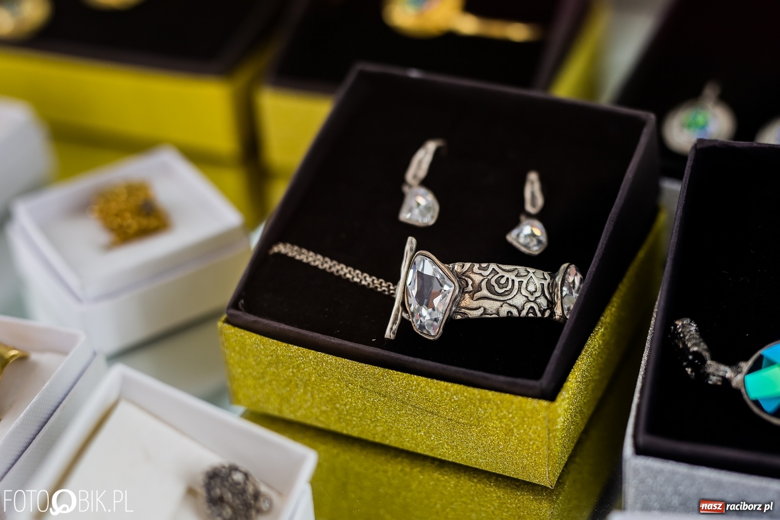 Zdjęcie w galerii na portalu naszraciborz.pl: Strefa Biżu- raj dla wyjątkowych kobiet wiadomości z regionu