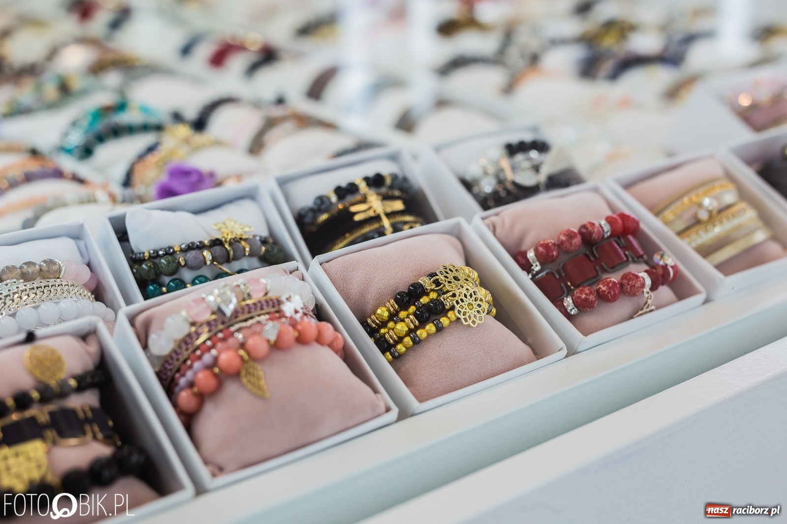 Zdjęcie w galerii na portalu naszraciborz.pl: Strefa Biżu- raj dla wyjątkowych kobiet wiadomości z regionu