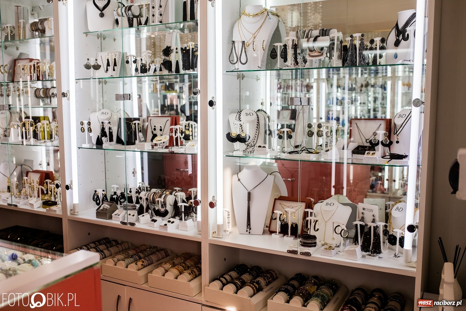 Zdjęcie w galerii na portalu naszraciborz.pl: Strefa Biżu- raj dla wyjątkowych kobiet wiadomości z regionu