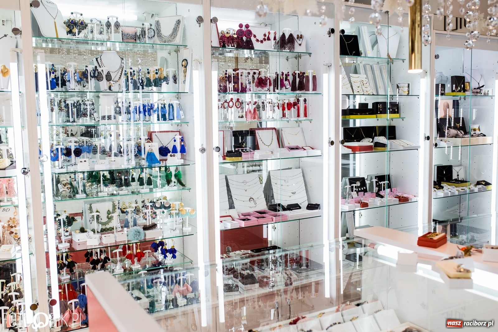 Zdjęcie w galerii na portalu naszraciborz.pl: Strefa Biżu- raj dla wyjątkowych kobiet wiadomości z regionu