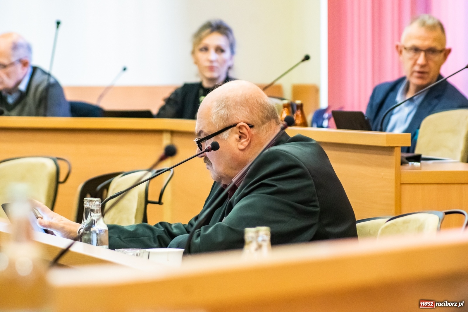 Zdjęcie w galerii na portalu naszraciborz.pl: Gmina na bezdechu. Kalkulacja rynkowa  wiadomości z regionu