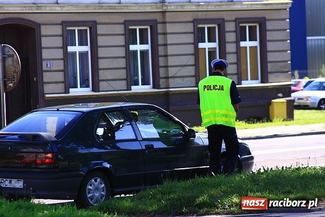 Zdjęcie w galerii na portalu naszraciborz.pl: Potrącenie kobiety na Bosackiej wiadomości z regionu