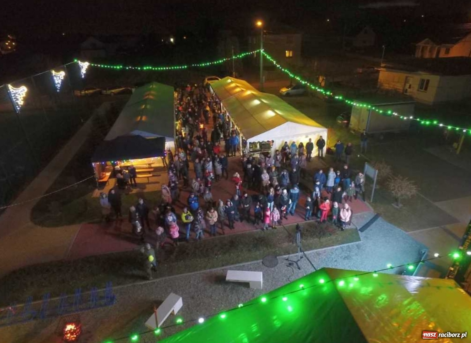 Zdjęcie w galerii na portalu naszraciborz.pl: Magia świąt na kiermaszu w Kornowacu [FOTO] wiadomości z regionu