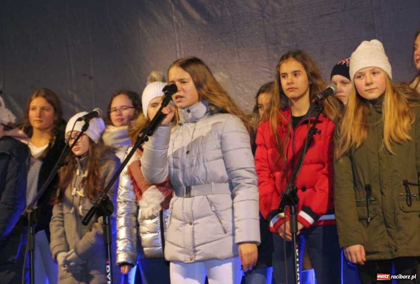 Zdjęcie w galerii na portalu naszraciborz.pl: Magia świąt na kiermaszu w Kornowacu [FOTO] wiadomości z regionu