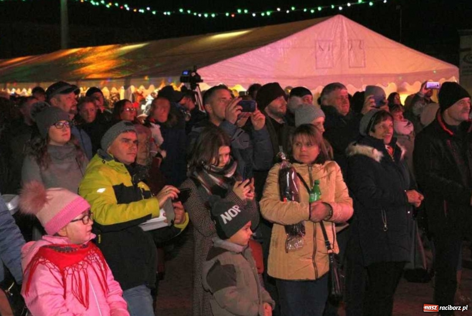 Zdjęcie w galerii na portalu naszraciborz.pl: Magia świąt na kiermaszu w Kornowacu [FOTO] wiadomości z regionu
