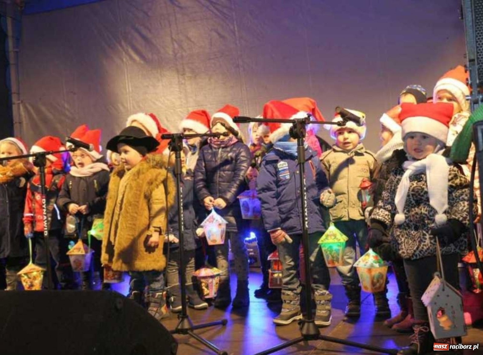 Zdjęcie w galerii na portalu naszraciborz.pl: Magia świąt na kiermaszu w Kornowacu [FOTO] wiadomości z regionu