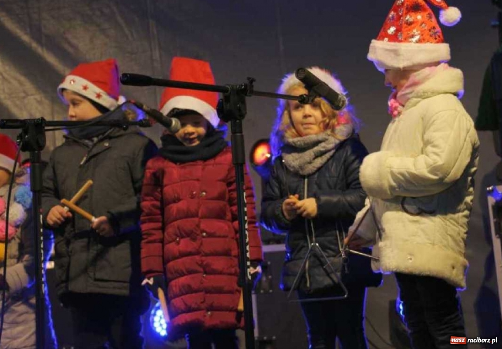 Zdjęcie w galerii na portalu naszraciborz.pl: Magia świąt na kiermaszu w Kornowacu [FOTO] wiadomości z regionu