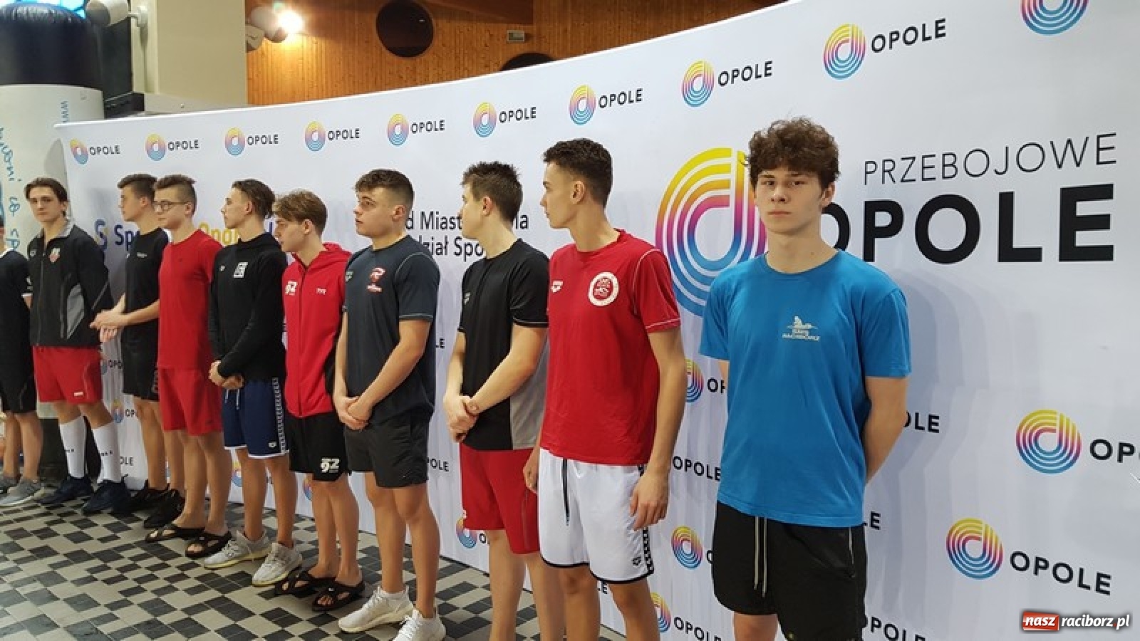 Zdjęcie w galerii na portalu naszraciborz.pl: Pływanie. Maja Wygnał z brązowym medalem wiadomości z regionu