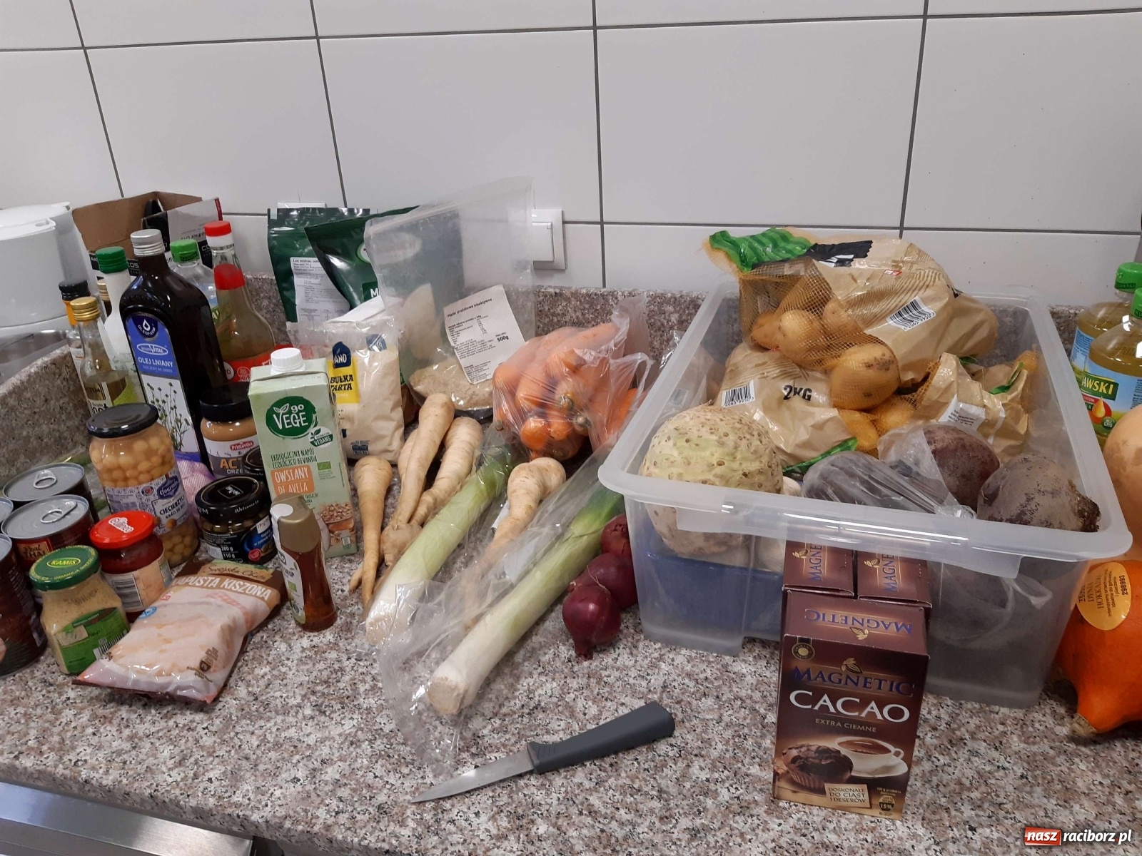 Zdjęcie w galerii na portalu naszraciborz.pl: Warsztaty wegańskie w raciborskim Gastronomiku wiadomości z regionu