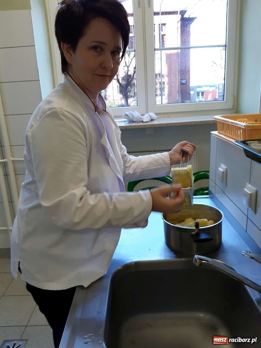 Zdjęcie w galerii na portalu naszraciborz.pl: Warsztaty wegańskie w raciborskim Gastronomiku wiadomości z regionu