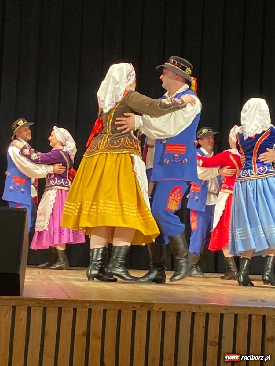 Zdjęcie w galerii na portalu naszraciborz.pl: Bajtel charytatywnie w Kuźni Raciborskiej  wiadomości z regionu