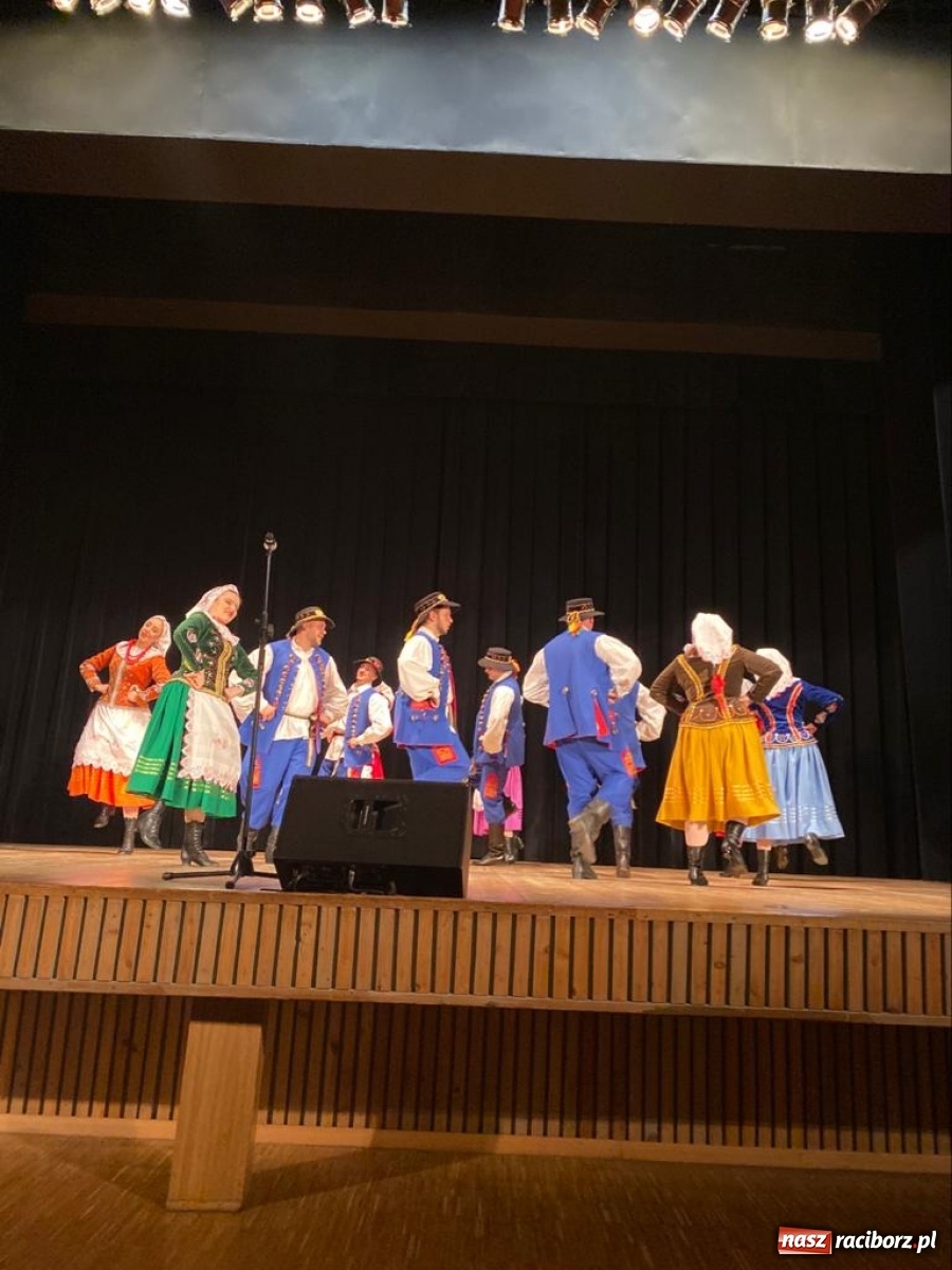 Zdjęcie w galerii na portalu naszraciborz.pl: Bajtel charytatywnie w Kuźni Raciborskiej  wiadomości z regionu