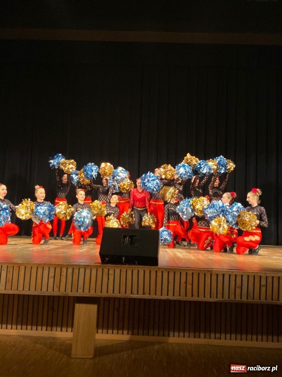 Zdjęcie w galerii na portalu naszraciborz.pl: Bajtel charytatywnie w Kuźni Raciborskiej  wiadomości z regionu