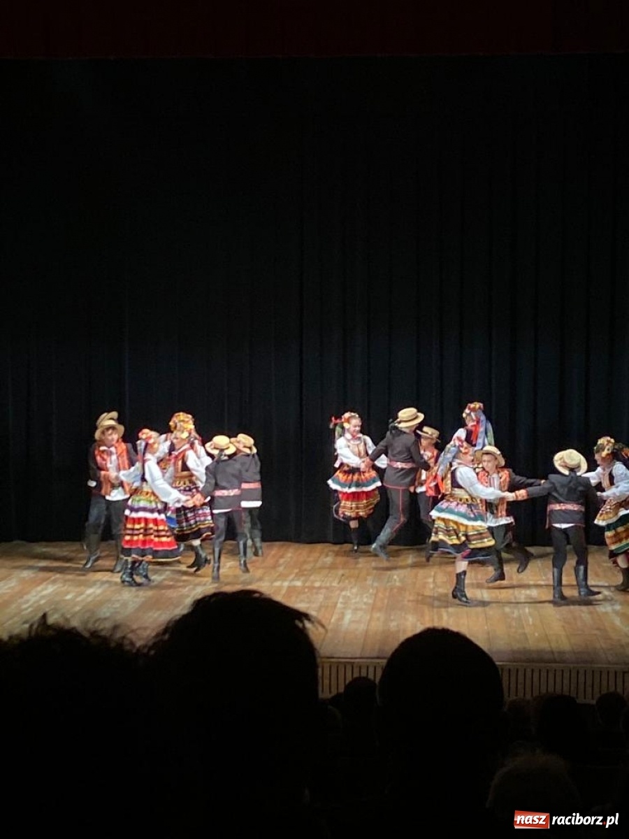 Zdjęcie w galerii na portalu naszraciborz.pl: Bajtel charytatywnie w Kuźni Raciborskiej  wiadomości z regionu