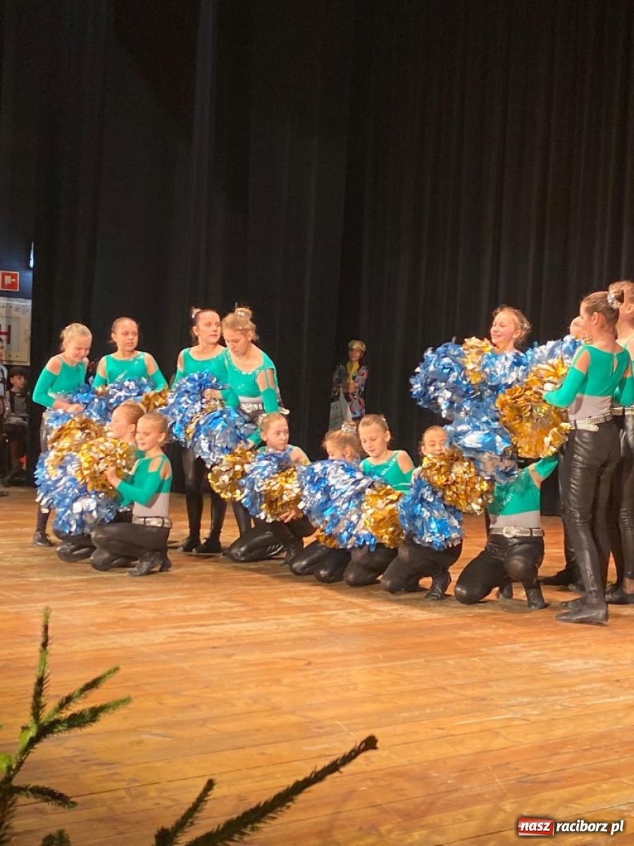 Zdjęcie w galerii na portalu naszraciborz.pl: Bajtel charytatywnie w Kuźni Raciborskiej  wiadomości z regionu