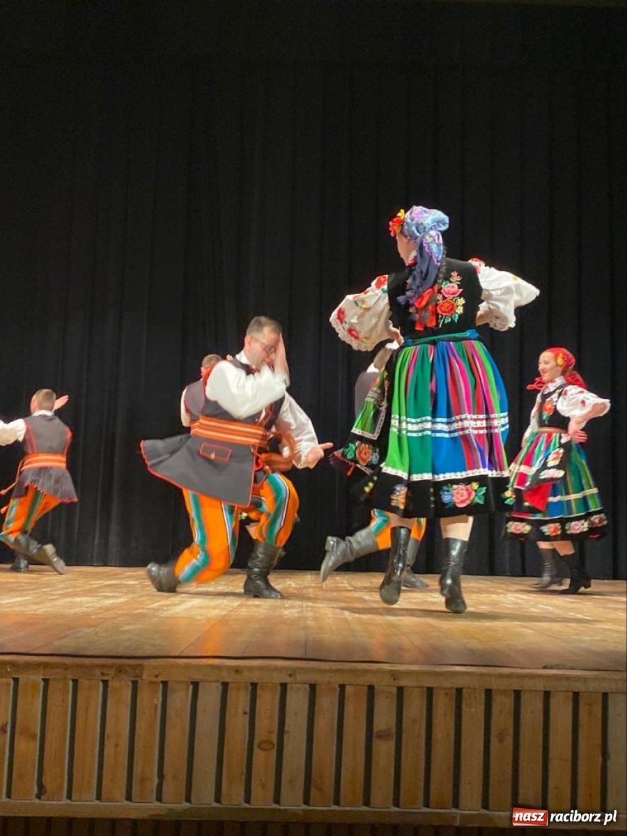 Zdjęcie w galerii na portalu naszraciborz.pl: Bajtel charytatywnie w Kuźni Raciborskiej  wiadomości z regionu