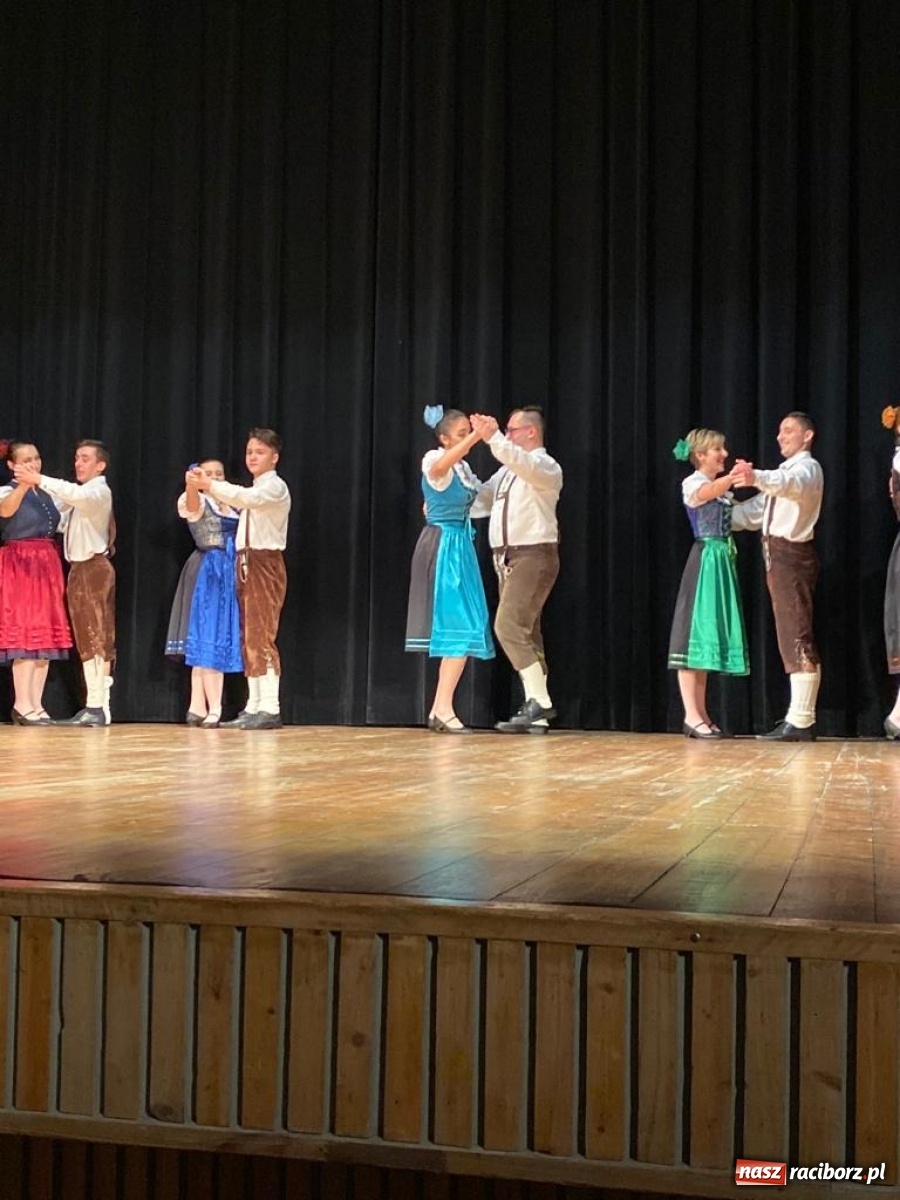 Zdjęcie w galerii na portalu naszraciborz.pl: Bajtel charytatywnie w Kuźni Raciborskiej  wiadomości z regionu