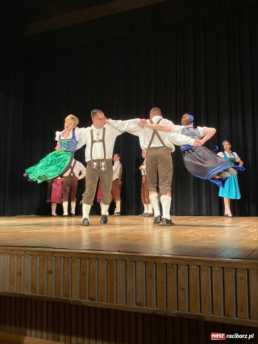 Zdjęcie w galerii na portalu naszraciborz.pl: Bajtel charytatywnie w Kuźni Raciborskiej  wiadomości z regionu