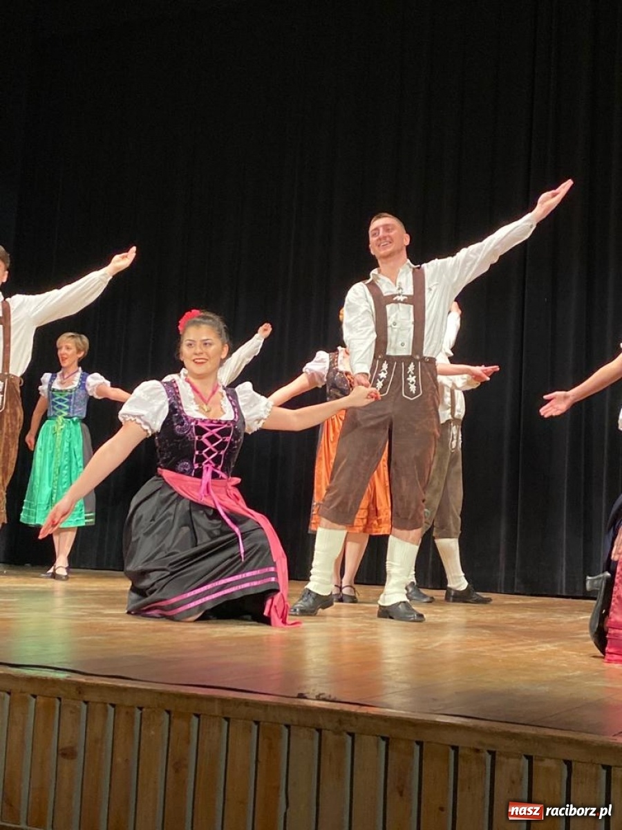 Zdjęcie w galerii na portalu naszraciborz.pl: Bajtel charytatywnie w Kuźni Raciborskiej  wiadomości z regionu