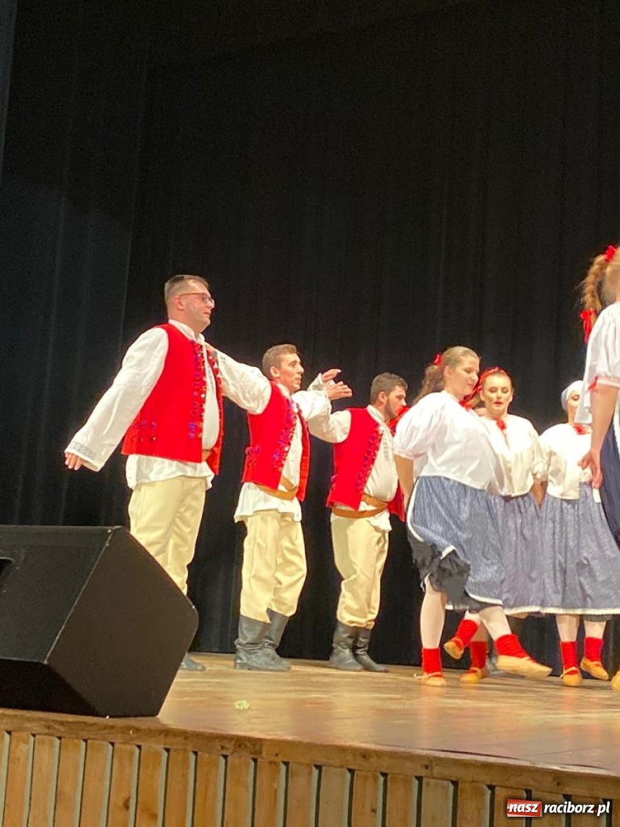 Zdjęcie w galerii na portalu naszraciborz.pl: Bajtel charytatywnie w Kuźni Raciborskiej  wiadomości z regionu